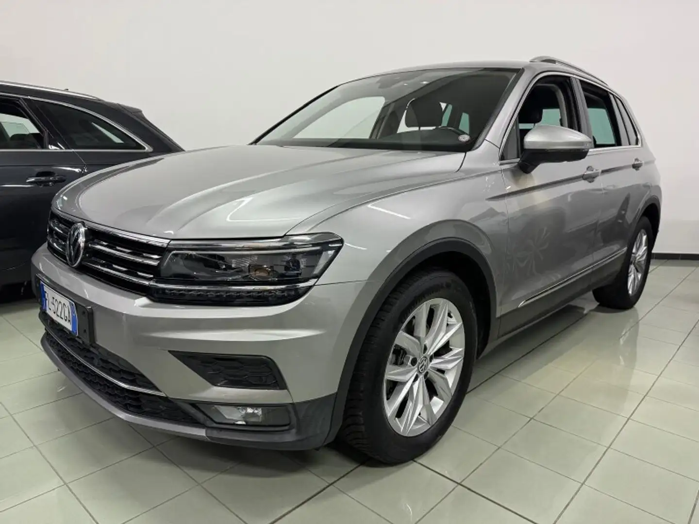 
								Volkswagen Tiguan 2.0 TDI DSG Advanced BMT full									