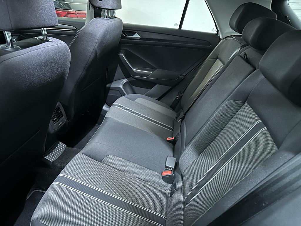 
								VOLKSWAGEN T-Roc 1.0TSI 115CV Style full									