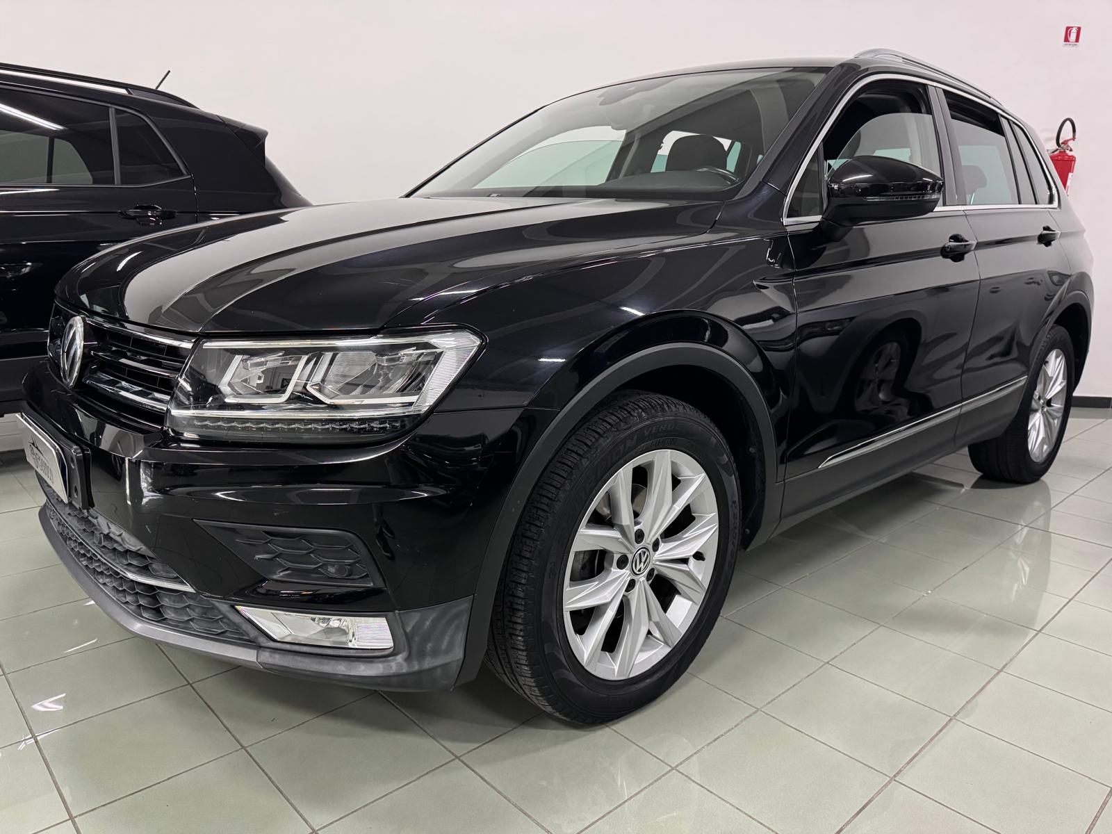 
								Volkswagen Tiguan 2.0 TDI SCR DSG 4Motion full									