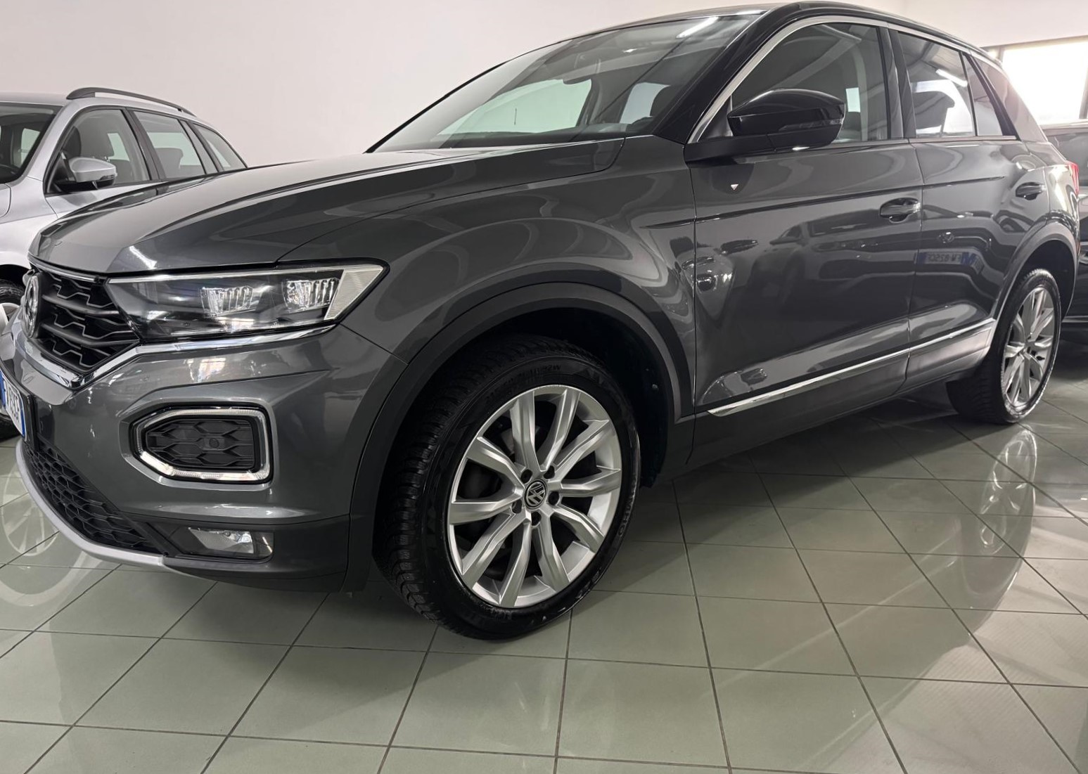 
								Volkswagen T-Roc 1.6 TDI SCR Advanced BMT full									