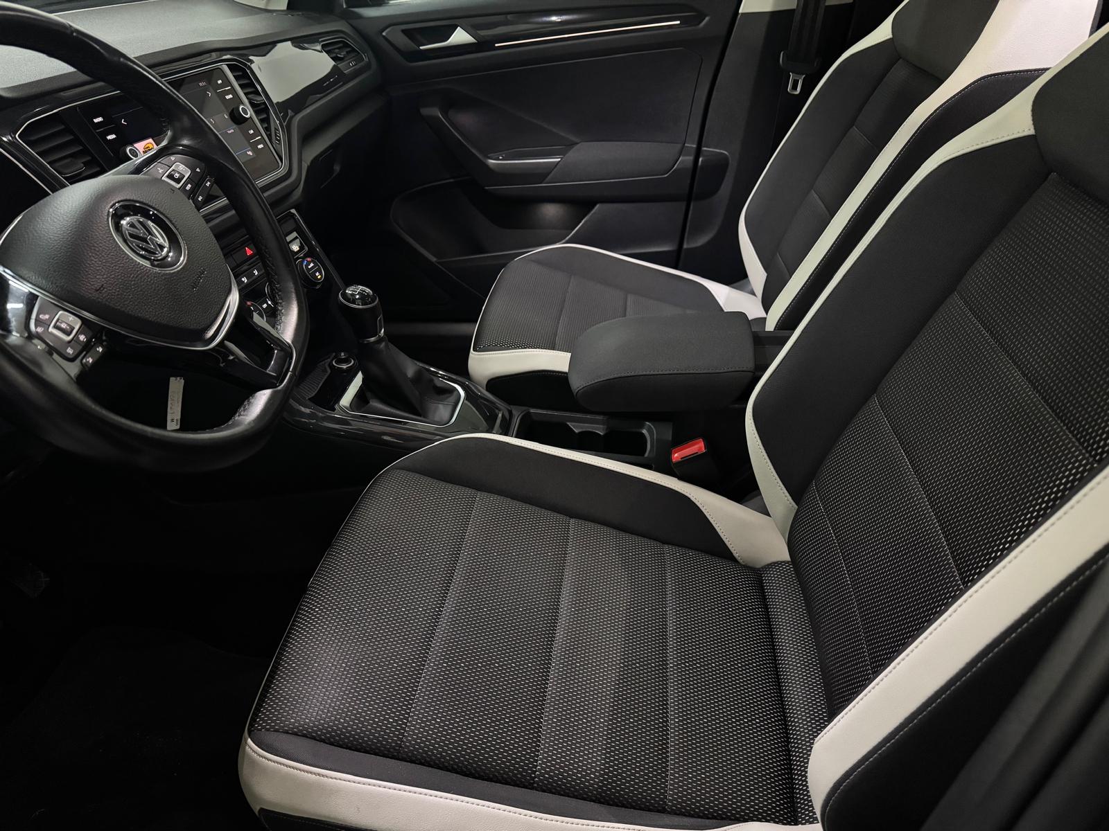 
								Volkswagen T-Roc 1.6 TDI SCR Advanced BMT full									