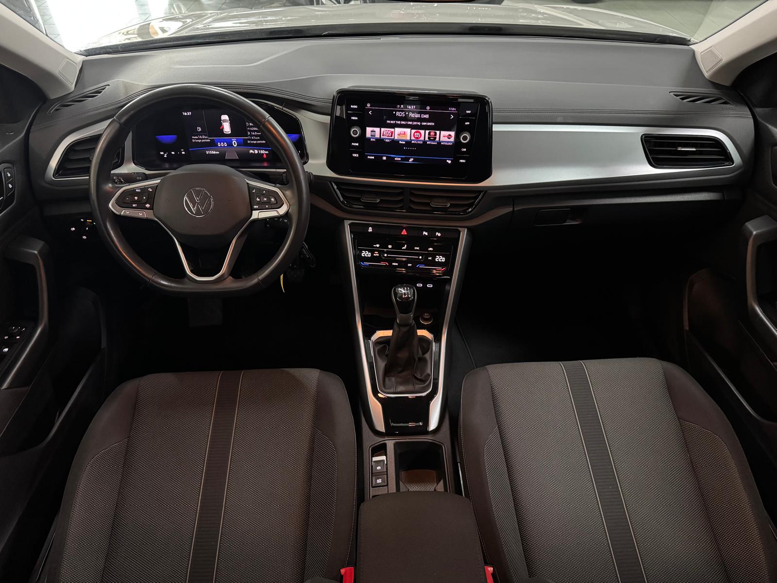 
								Volkswagen T-Roc 1.0 TSI Life full									
