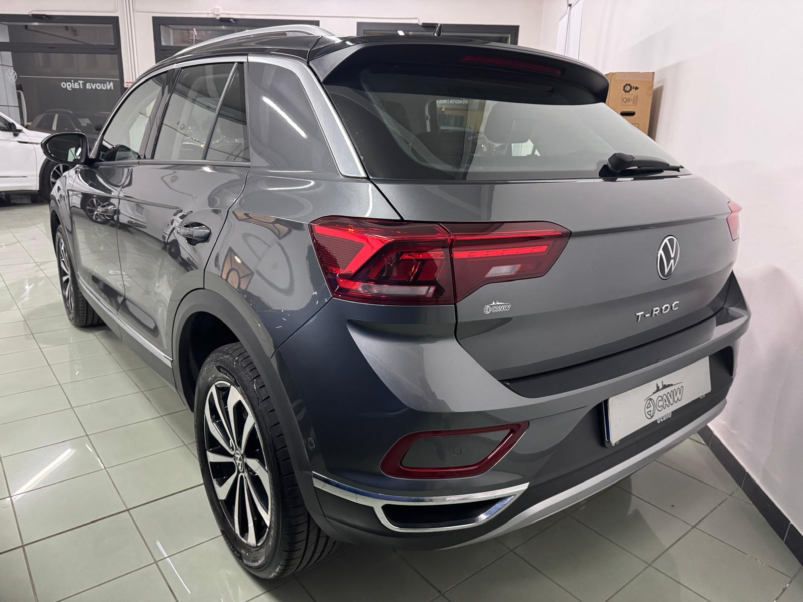 
								Volkswagen T-Roc 1.0 TSI Style full									